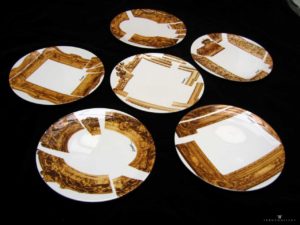 Assiettes d'artistes par Arman